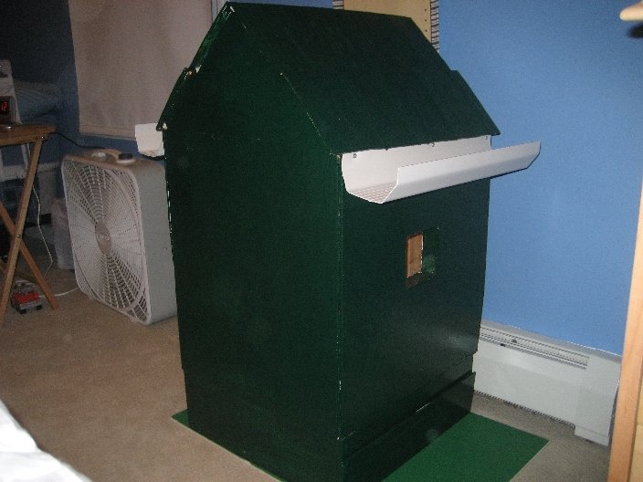 puppeanuthouse2.jpg