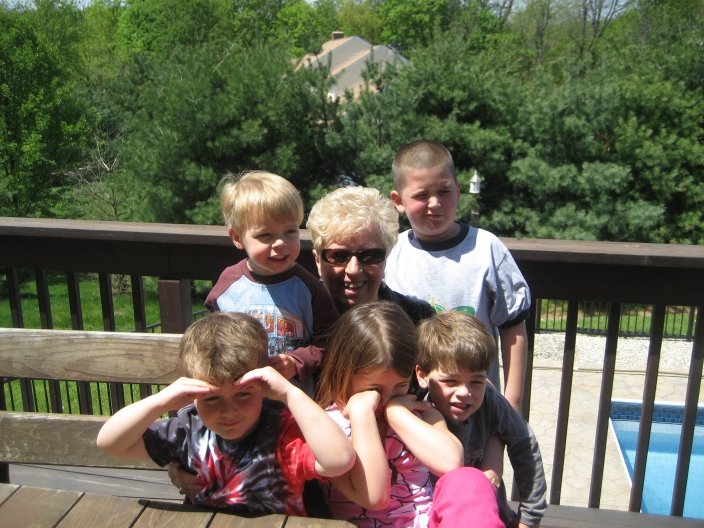 babci_gchildren.jpg
