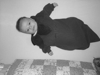 ben_crib_chiliBW.jpg (65034 bytes)