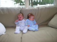 garret_ben_couch.jpg (320984 bytes)