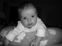 ben_bed_closeBW.jpg (940499 bytes)